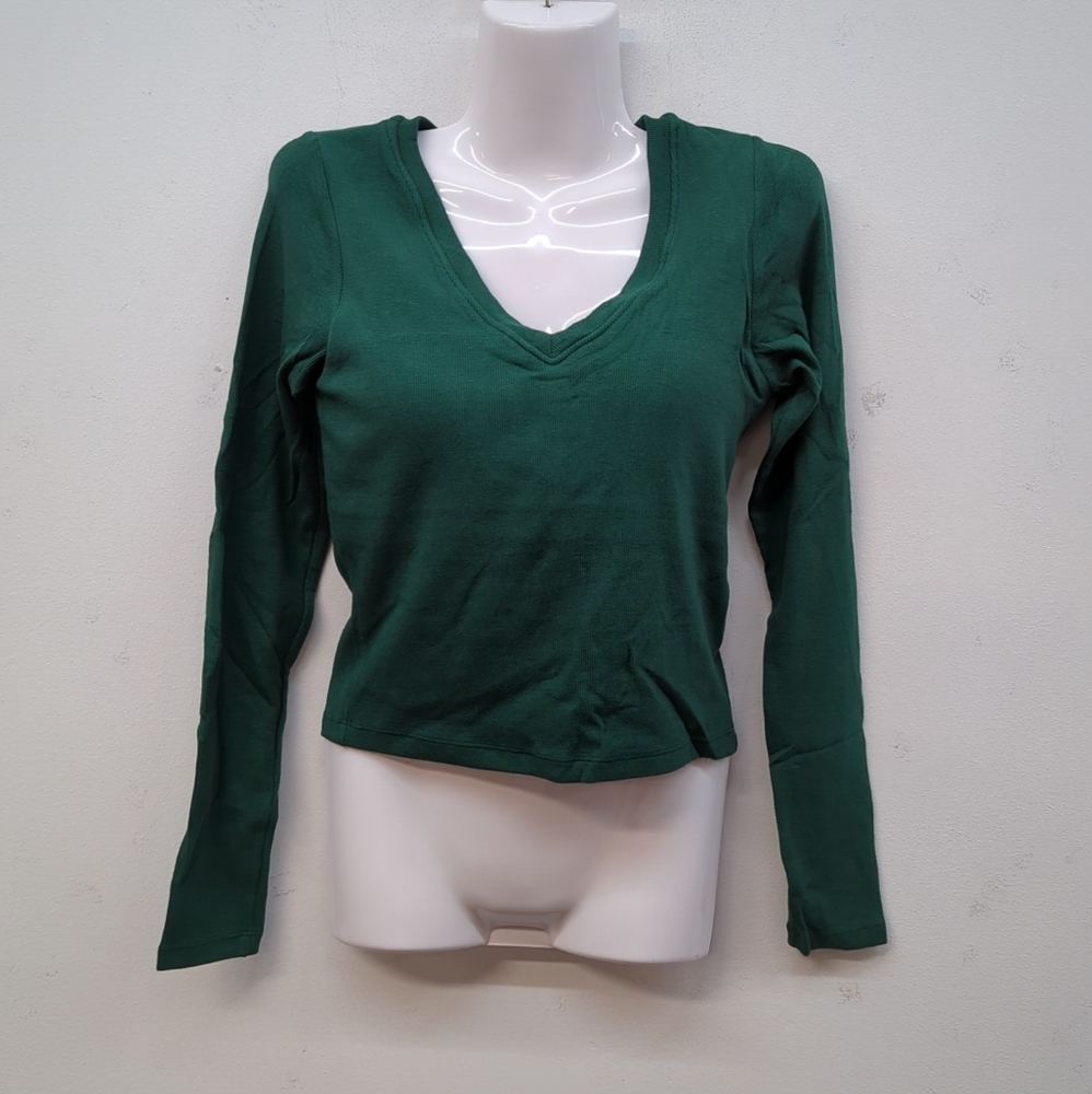 SSYS Ribbed V Neck Fitted Long Sleeves Built In Bra Women's Top Small Dark Green